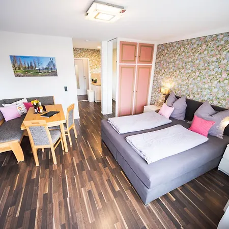 Hoeri-nest Seeblick-appartement דירה *